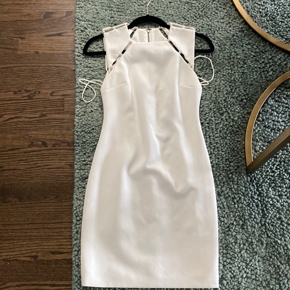 White with pearl detail cocktail dress - Picture 1 of 2
